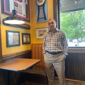 Meet your Posher, Victor